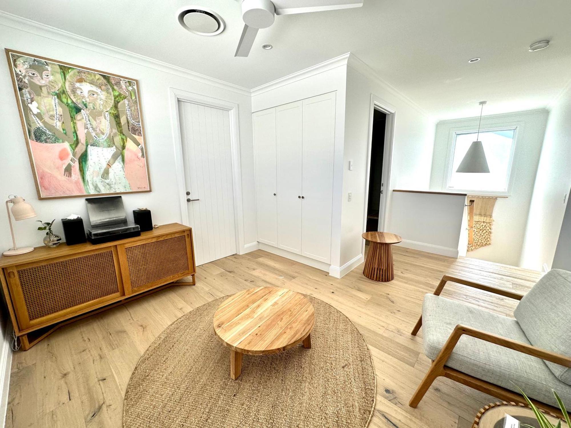 Unwind Guesthouse Teluk Byron Bagian luar foto